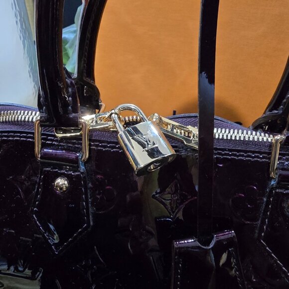 PRISTINE CONDITION Louis Vuitton Vernis Alma GM - Picture 2 of 11